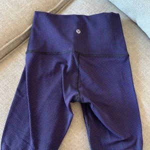 Lululemon leggings wunder under